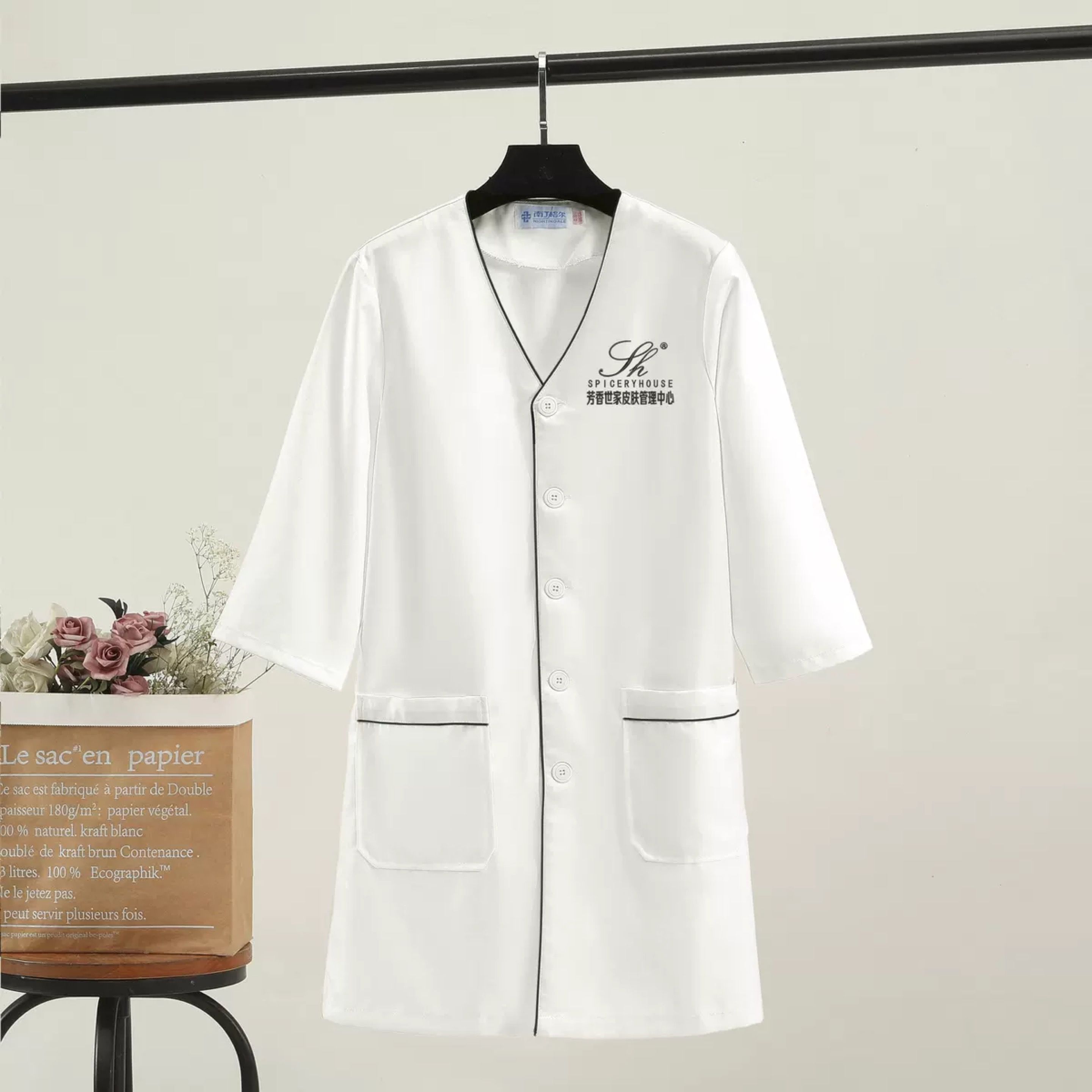 Ropa de aseo de salón de talla - Medical Lab Logo reseña y precio